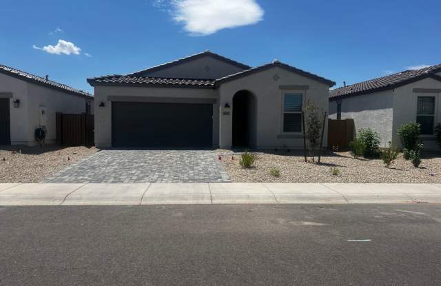 Spacious 4BR House in Coolidge - 1499 West Hopi Drive, Coolidge, AZ 85128