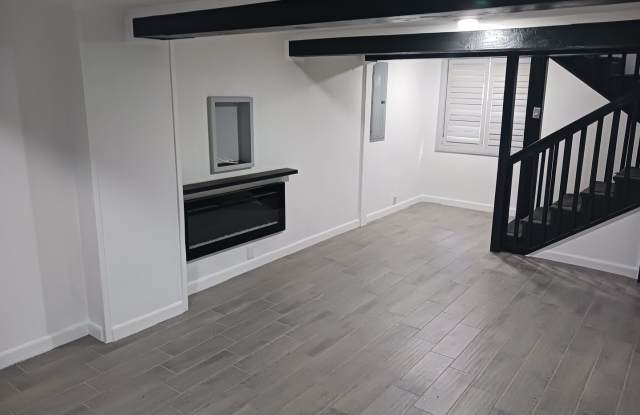Newly renovated 5 bedroom home Gallery 4