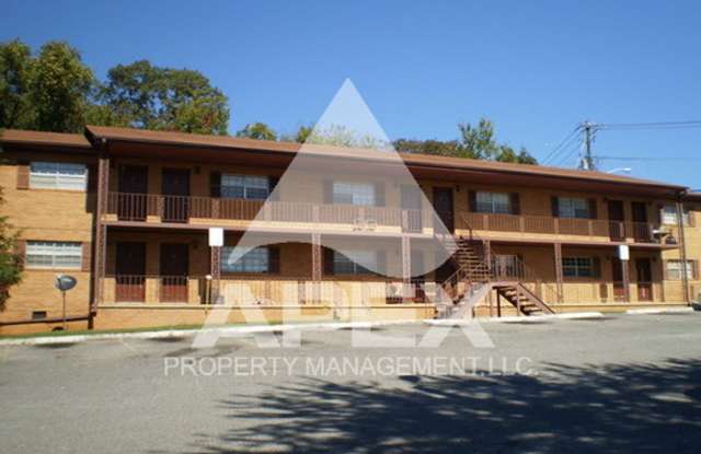 Spacious Top Floor 1 Bd - 1Ba Apartment in North Knox - InSkip Community! - 5218 Inskip Road, Knoxville, TN 37918