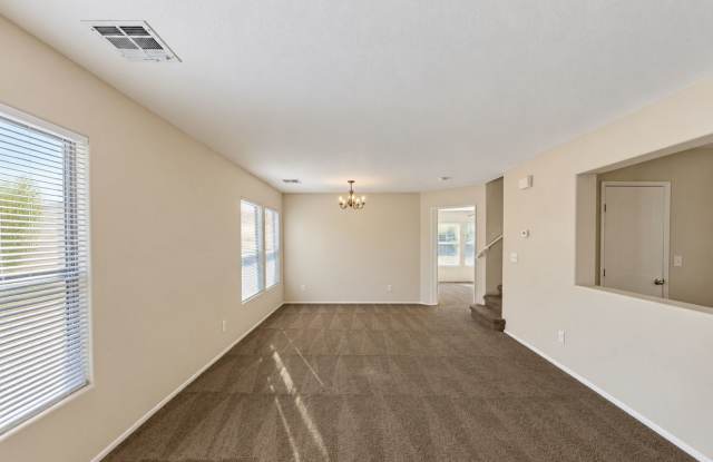 Spacious 3-Bedroom Home with Upstairs Laundry & 2-Car Garage Gallery 4