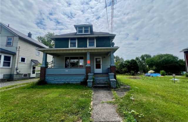 1115 Bond St photos photos