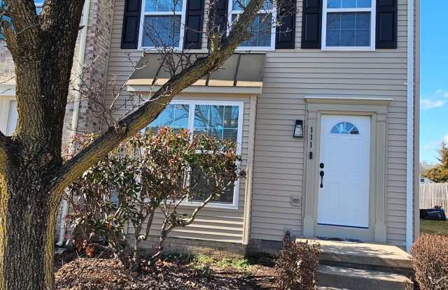 111 BARRINGTON Lane photos photos