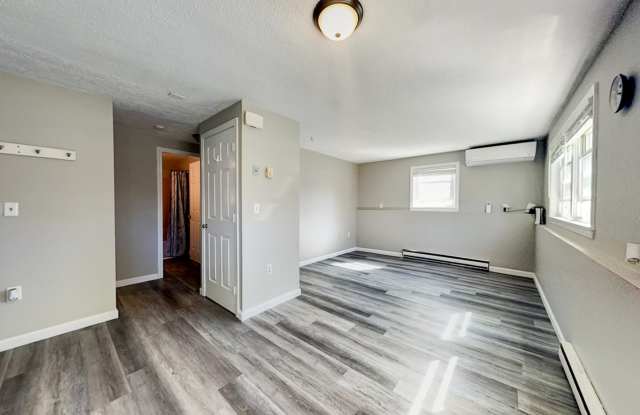 51 Glenwood drive - 2 photos photos