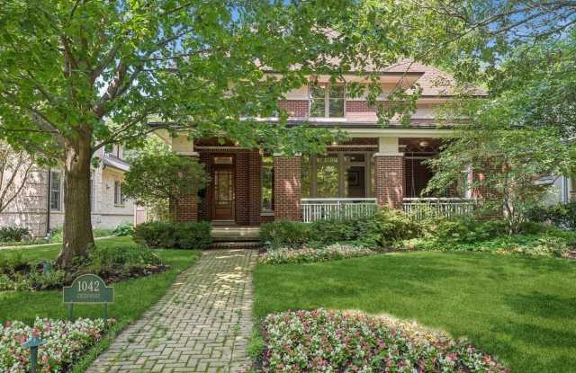 1042 Greenwood Avenue - 1042 Greenwood Avenue, Wilmette, IL 60091