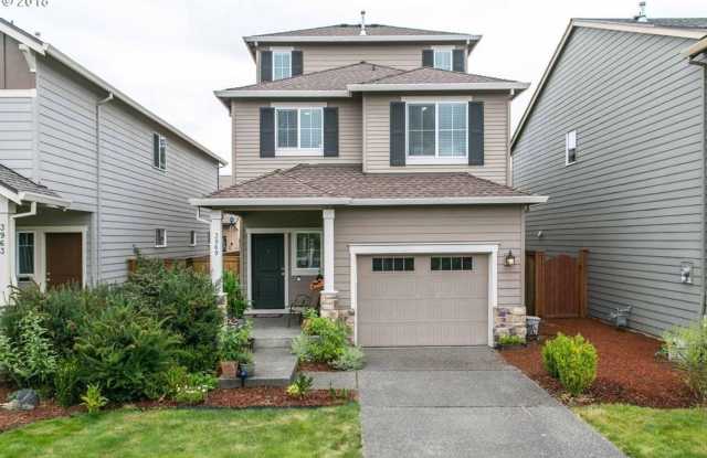 Beautiful 4 Bedroom Home in Parkside Estates! - 3969 Southeast Lone Oak Street, Hillsboro, OR 97123