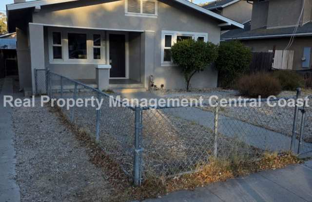 AVAILABLE NOW - 3 Bed, 2 Bath Paso Robles Home photos photos