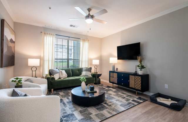 Monticello by the Vineyard Apartments Gallery 2