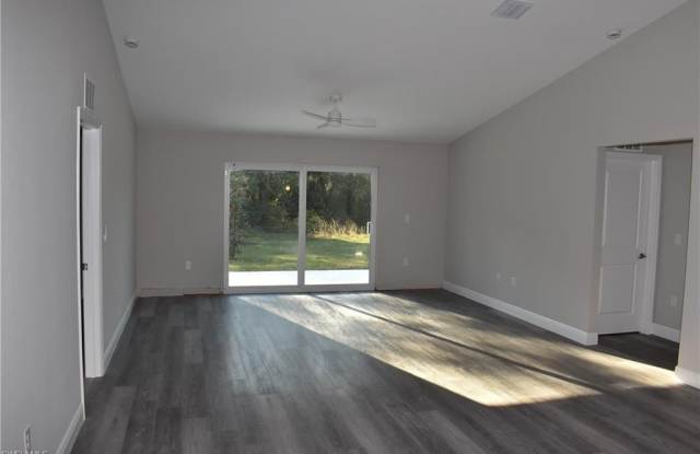3761 Casco Cir Gallery 4