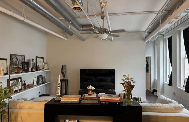 2008 3RD AVENUE Gallery 1