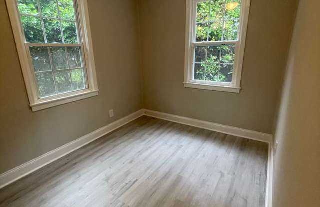 Completely renovated 2 bedroom in desirable North Augusta Neighborhood - 1954 Bunting Drive, North Augusta, SC 29841