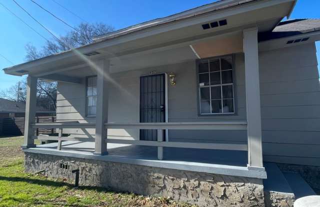 Three Bedroom Home in Chattanooga TN - 457 Roanoke Avenue, Chattanooga, TN 37404