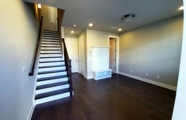 4332 Parkside Place Gallery 2