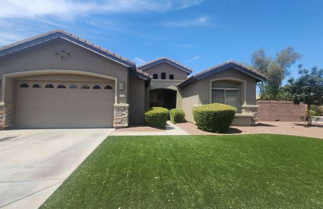 Spacious Single-Story Chandler Home | Huge Backyard, Flexible Floor Plan & Community Parks! Gallery 1
