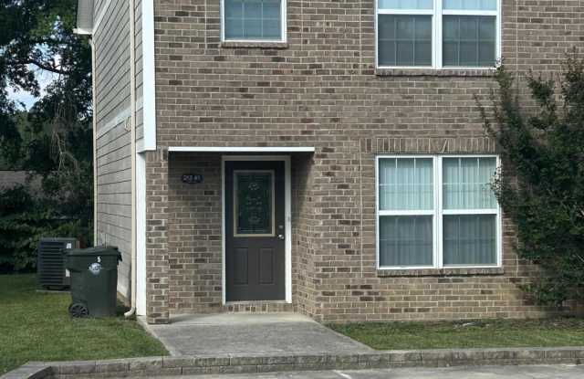213-1 Hurley Lane photos photos