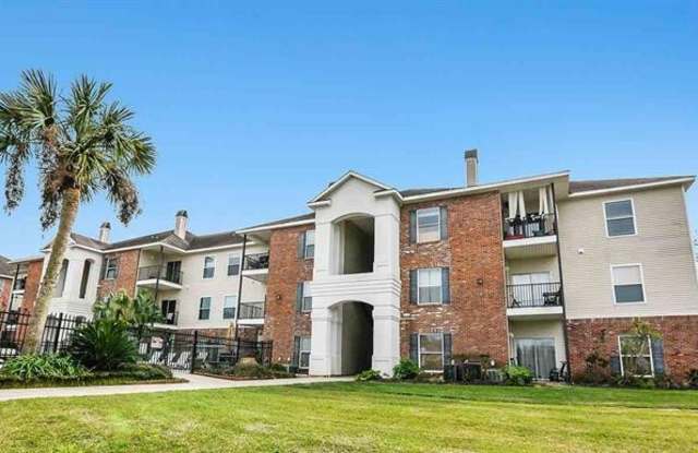 12430 River Highlands Drive - 1 Gallery 1