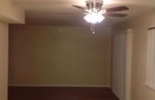 1379 Cimarron Ct Gallery 2