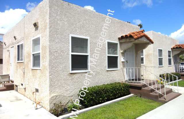 Updated One Bedroom Cottage!! Gallery 2