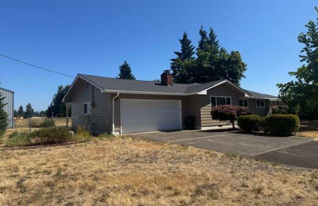 Spacious 4bed/2bath in desirable Pleasant Hill! photos photos