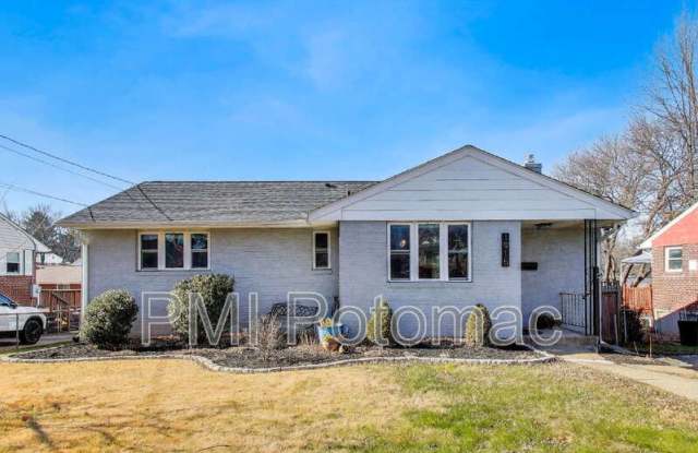 1915 Henry Road photos photos