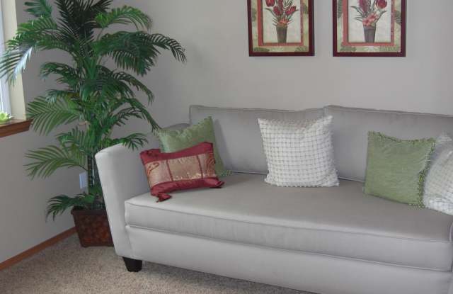 Duplex Condo Available for move in! Gallery 4
