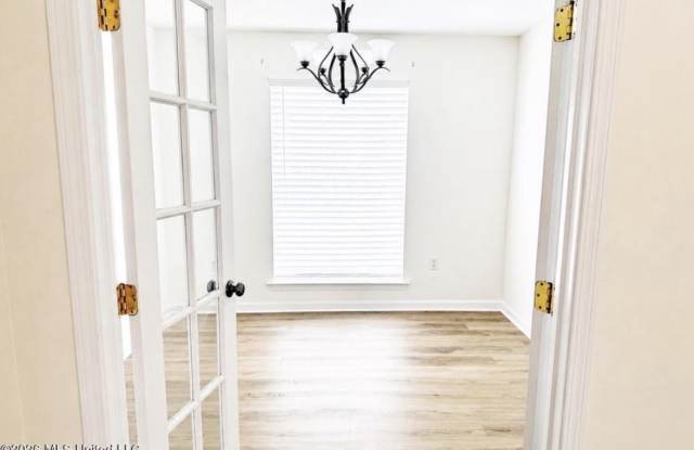 14191 Oak View Circle Gallery 4