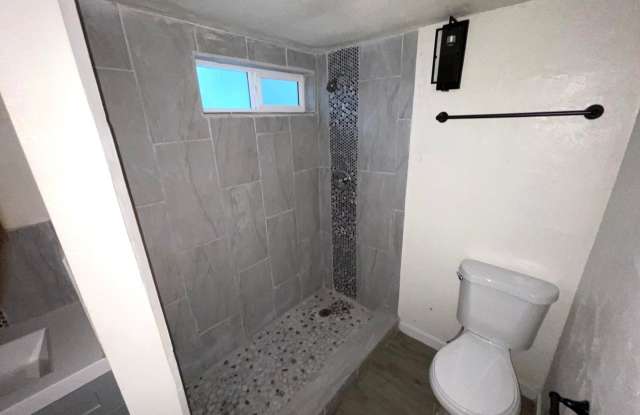 Charming 3BR House in Tucson - 4402 East Seneca Street, Tucson, AZ 85712