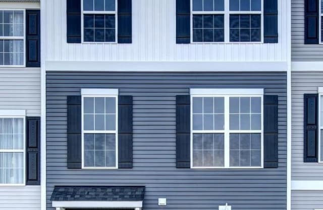 12425 JACKSON AVE - 12425 Jackson Avenue, Wayne Heights, PA 17268