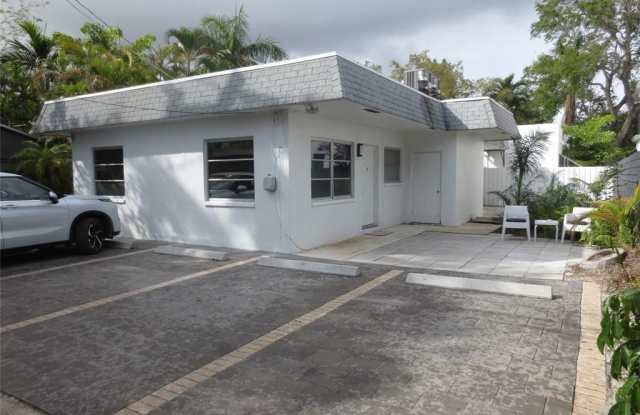 1004 NE 3 STREET - 1004 Northeast 3rd Street, Fort Lauderdale, FL 33301