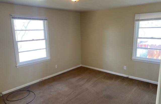 2 bedroom/1 bath Apartment home Gallery 4