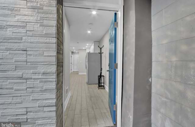 1167 MORSE Street NE Gallery 2