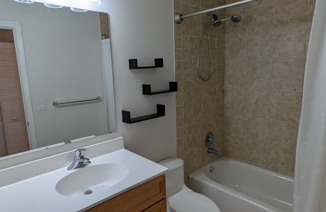1901 Indian River Blvd - 1901 Indian River Boulevard, Vero Beach, FL 32960