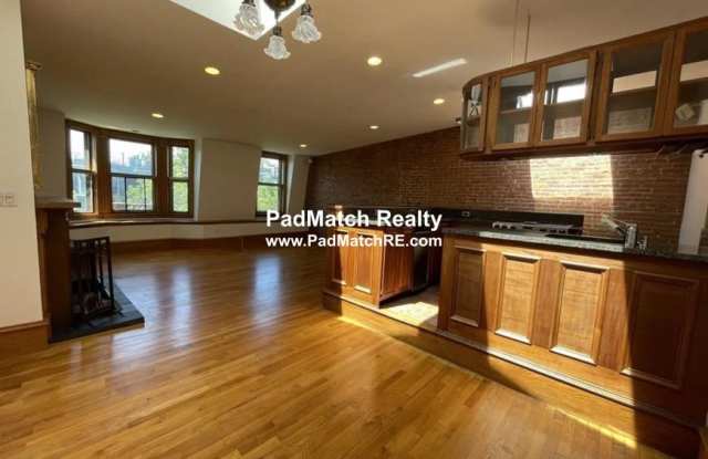 17 Holyoke St. photos photos