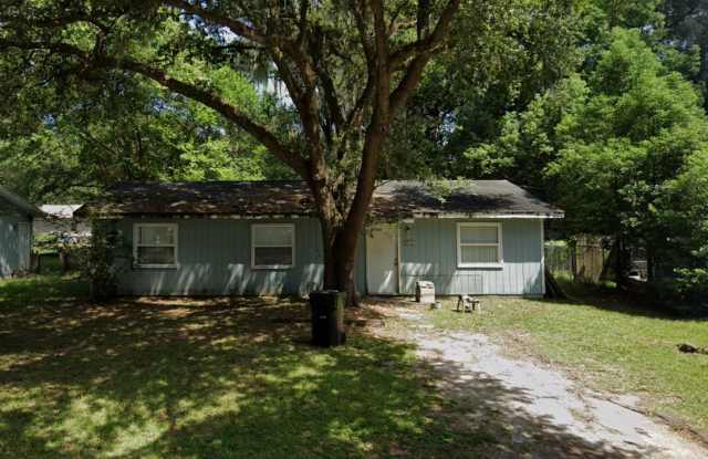 Cute 3/1 with Fenced Yard! photos photos