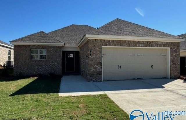 125 Denise Drive - 125 Denise Drive, Prattville, AL 36066