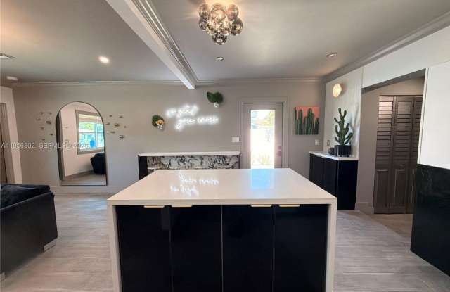 1532 N Andrews Avenue, Fort Lauderdale, FL 33311 photos photos