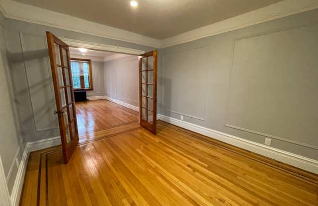 South Lake Apartments Gallery 4