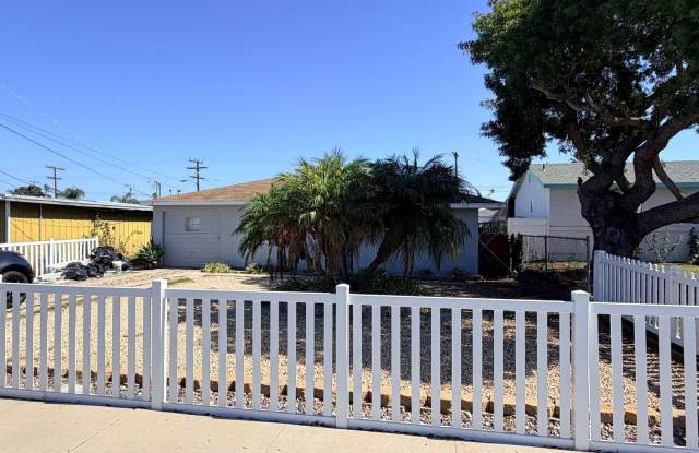 2 br 1 bath house in Imperial Beach CA Gallery 3