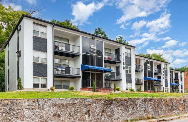 Washington Court Apartments- Newly Renovated photos photos