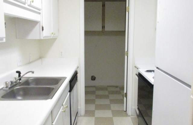 970 Jessamine Trail Gallery 4