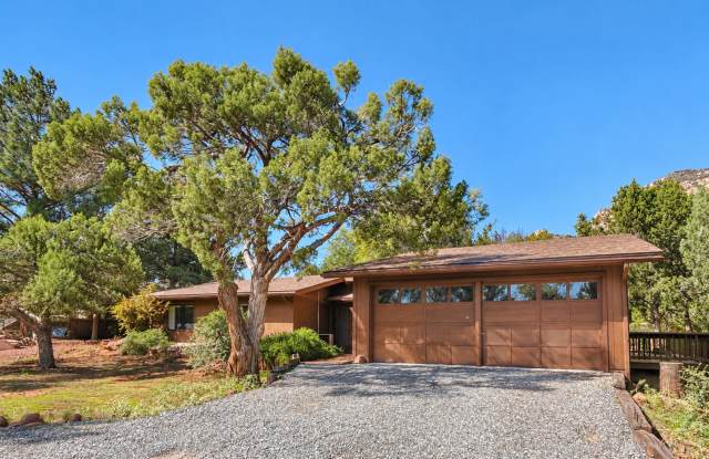 Unfurnished, 1-Year Long-Term Rental Gallery 1