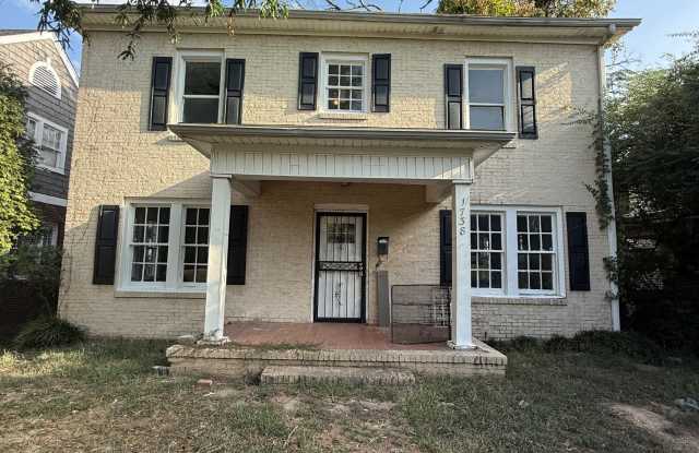 1738 28th Street photos photos