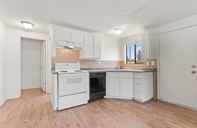 2902 North Stone Street - 1 photos photos