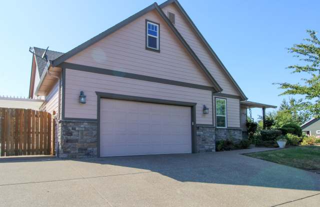 West Salem Single Level Home with Fenced Backyard ~ Kurt 3091 photos photos West Salem Single Level Home with Fenced Backyard ~ Kurt 3091 photos photos