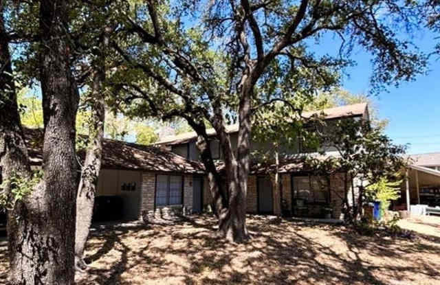 3318  DOLPHIN DR - 3318 Dolphin Drive, Austin, TX 78704