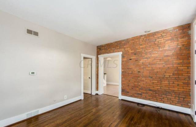 285 Alexander Alley Gallery 4