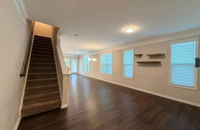 1244 Brown Velvet Lane Gallery 4