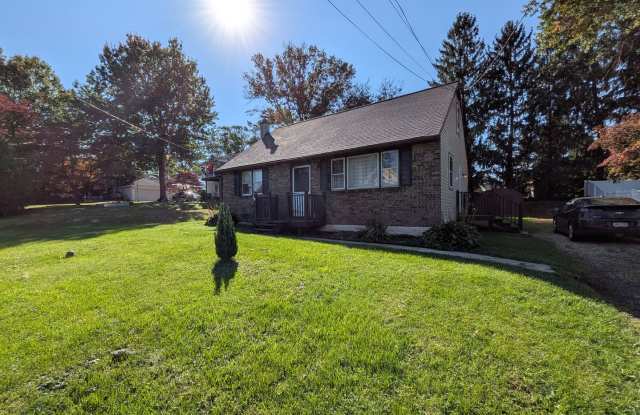 4 Bed 2 Bath Home in North Coventry Gallery 1