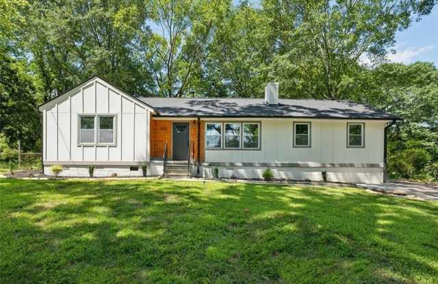 1635 Pontiac Place SE photos photos