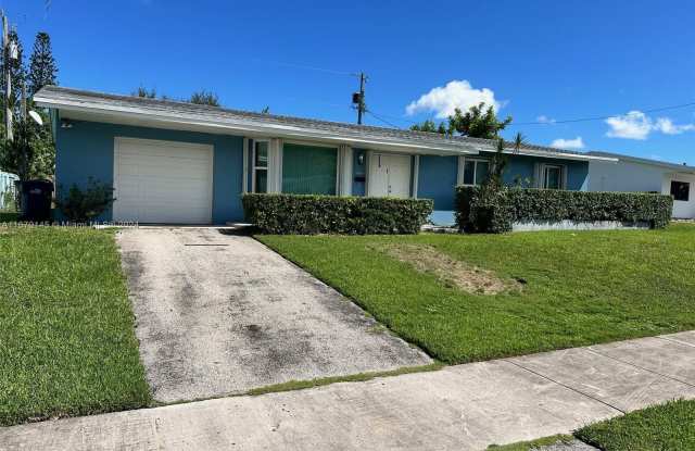 15915 SW 105th Ct Gallery 2