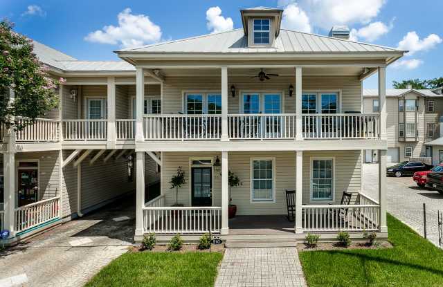 210 E Government St Apt D - 210 East Government Street, Pensacola, FL 32502